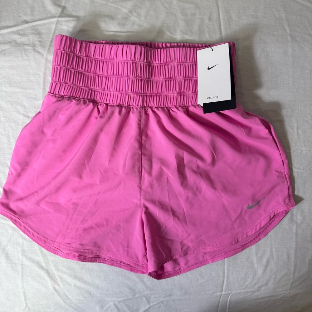 Nike Dri-FIT Women’s Training‎ Shorts Small Pink Loose Fit NWT Athletic Gym